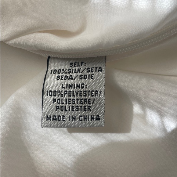 TIBI Ivory Silk Mirrored Multicolored Embroidered Flutter Sleeve Top M NWOT RARE - Picture 5 of 5